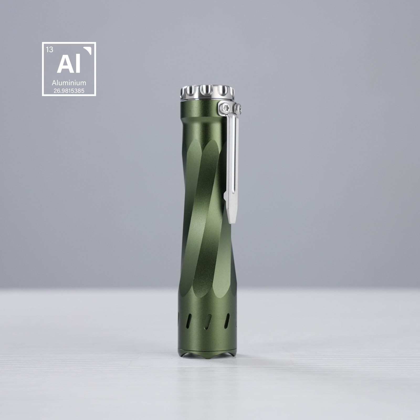 ZorKryth™ - Champ EDC Flashlight - 18650 Version